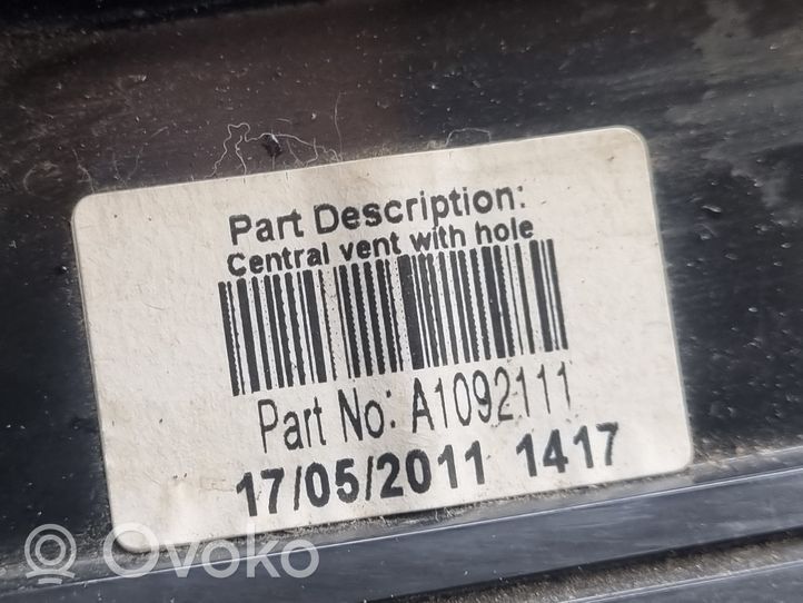 Citroen C3 Kojelaudan keskiverhoilu 9685748677