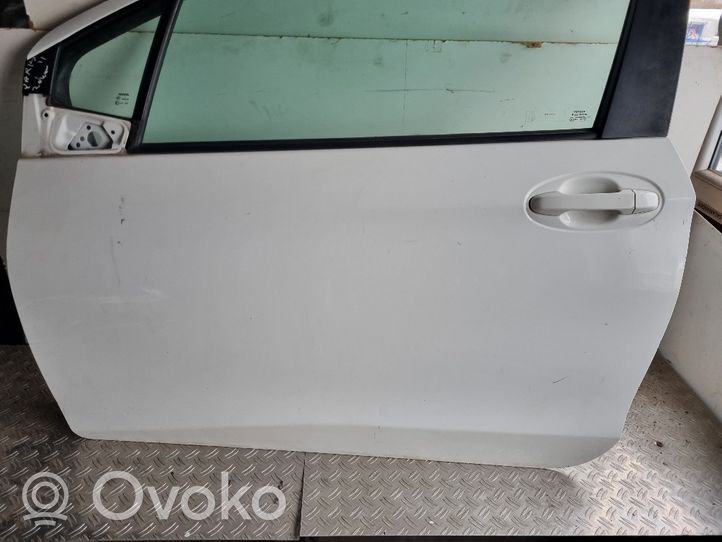 Toyota Yaris Priekinės durys (dvidurio) 