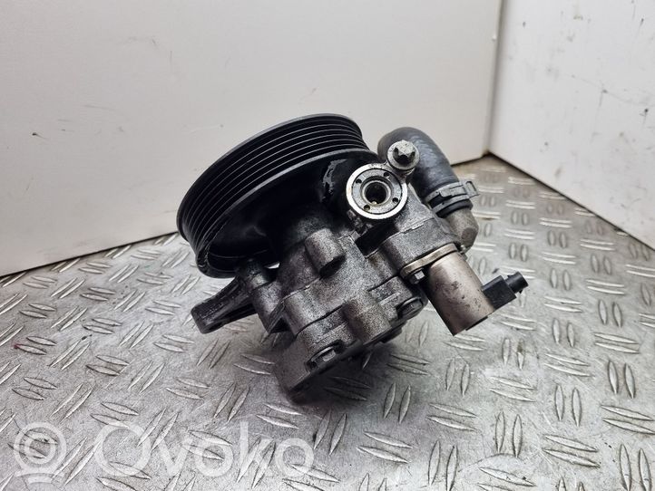 DLT26833 MercedesBenz C W204 Power steering pump A0064666801