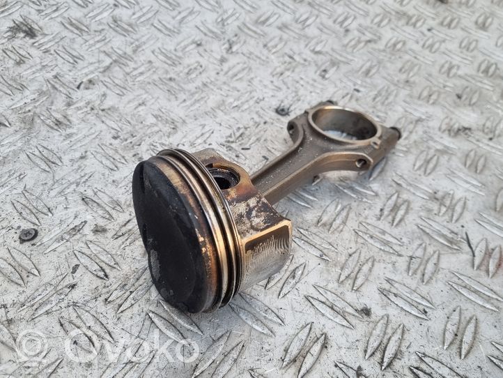 Audi A4 S4 B8 8K Piston avec bielle 06HQ