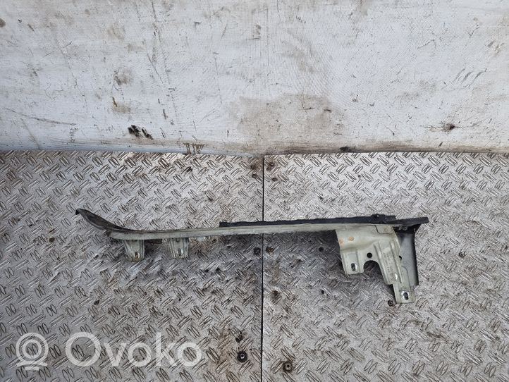 Audi Q7 4L Supporto di montaggio del parafango 4L0805176A