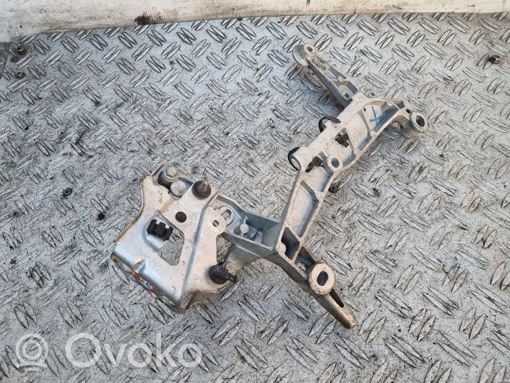 Audi Q7 4L Supporto del compressore ad aria dello pneumatico 7L0616879