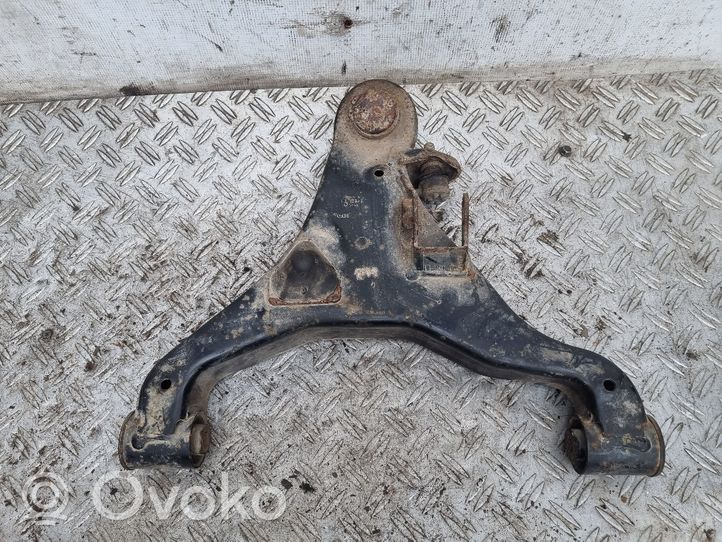 Nissan Pathfinder R51 Braccio di controllo sospensione anteriore inferiore/braccio oscillante 54501