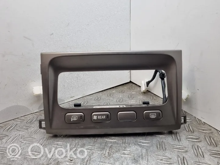 Toyota Land Cruiser (J100) Stiklo šildymo elektra jungtukas 8401060540