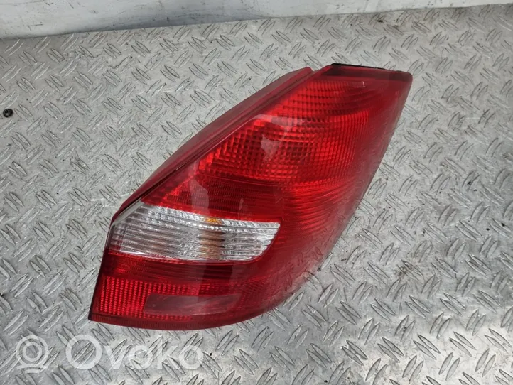 Skoda Fabia Mk2 (5J) Lampa tylna 5J6945096