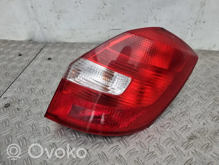 Skoda Fabia Mk2 (5J) Lampa tylna 5J6945096