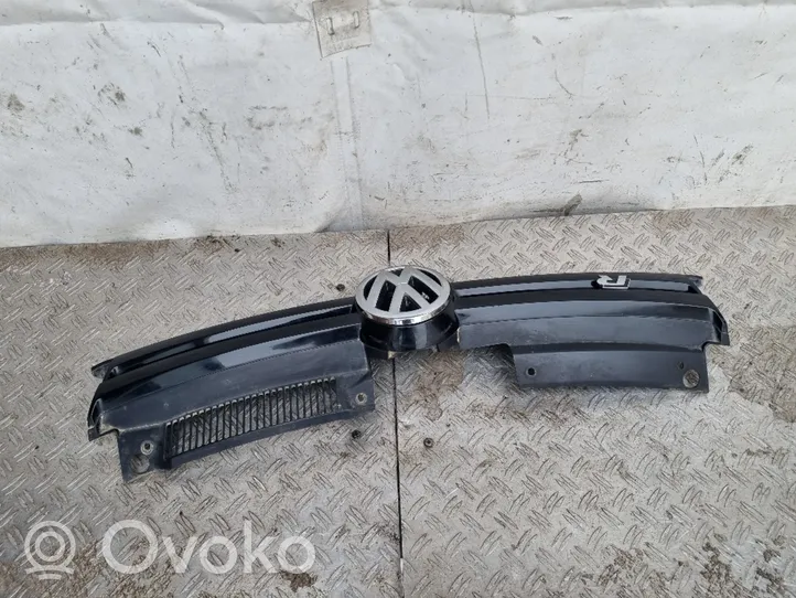 Volkswagen Golf VI Griglia superiore del radiatore paraurti anteriore 5K0853651