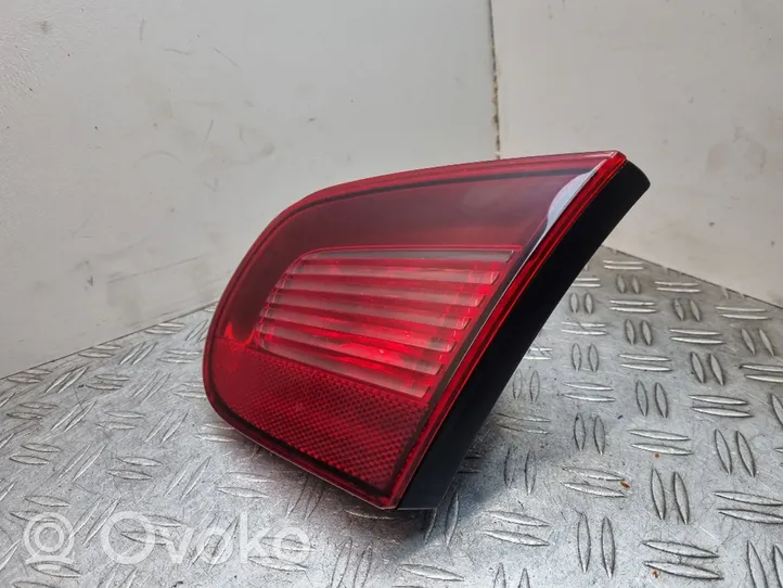 Volkswagen Eos Lampy tylnej klapy bagażnika 1Q0945094