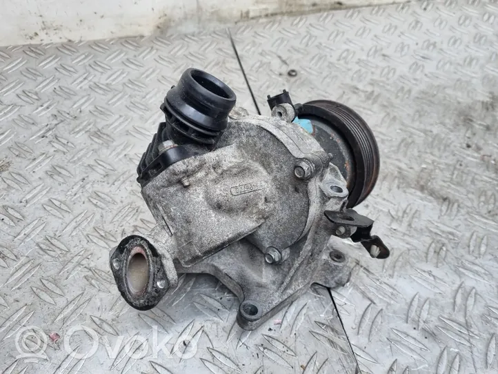 Opel Astra K Pompe de circulation d'eau 55502819