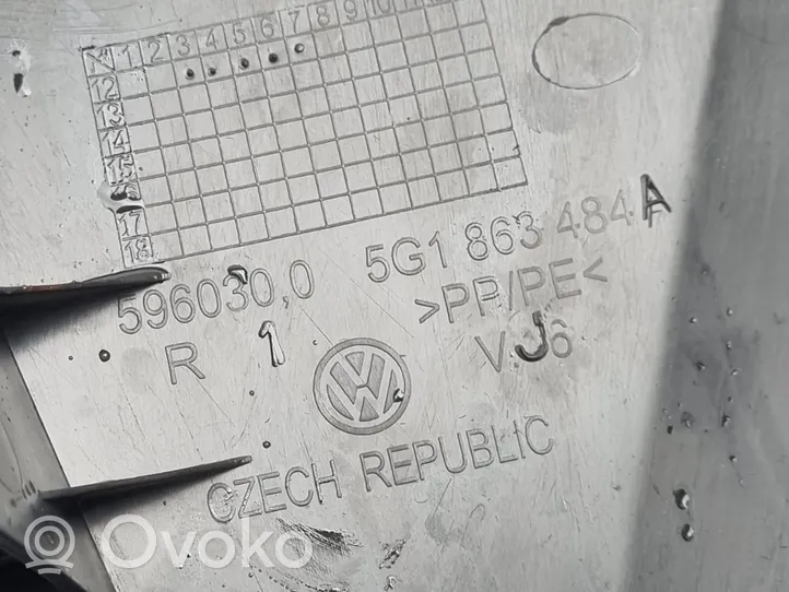Volkswagen Golf VII Listwa progowa 5G1863484A
