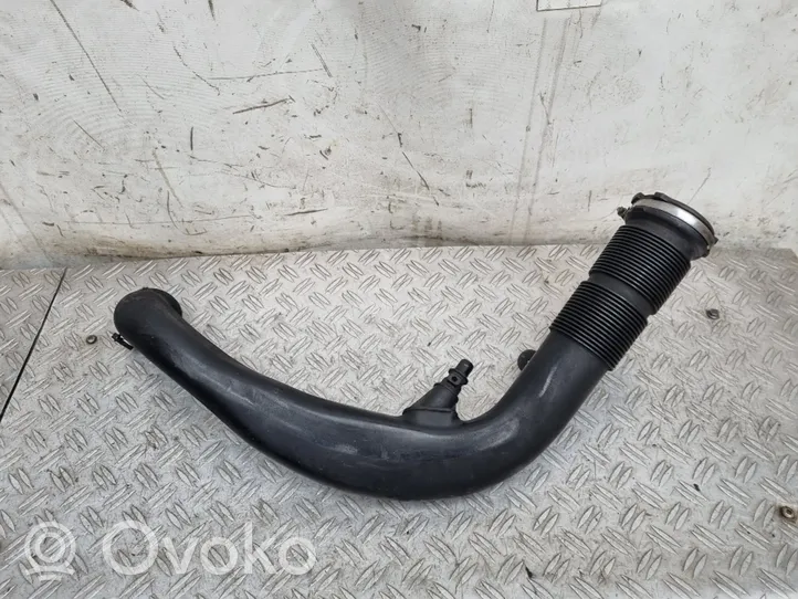 Volvo C70 Tube d'admission de tuyau de refroidisseur intermédiaire 30741210