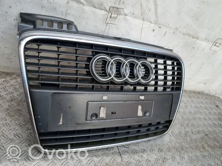 Audi A4 S4 B7 8E 8H Front bumper upper radiator grill 8E0853651Q