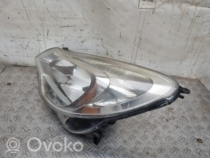 Opel Corsa D Lampa przednia 13392707