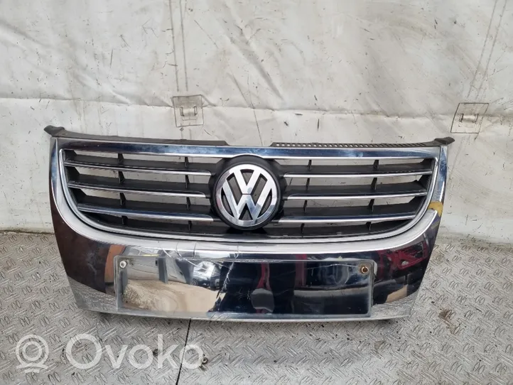 Volkswagen Touran I Rejilla superior del radiador del parachoques delantero 1T0853651G