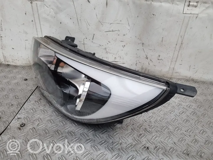 KIA Rio Lampa przednia 921011WXXX