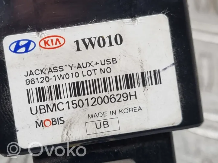 KIA Rio USB jungtis 961201W010