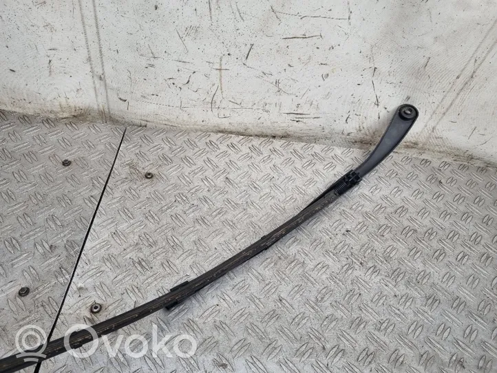 Mercedes-Benz A W176 Bras d'essuie-glace avant A1768203400