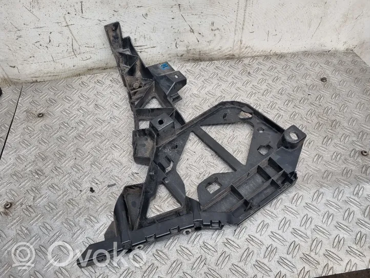 Mercedes-Benz ML W166 Soporte de montaje del parachoques trasero A1668851121