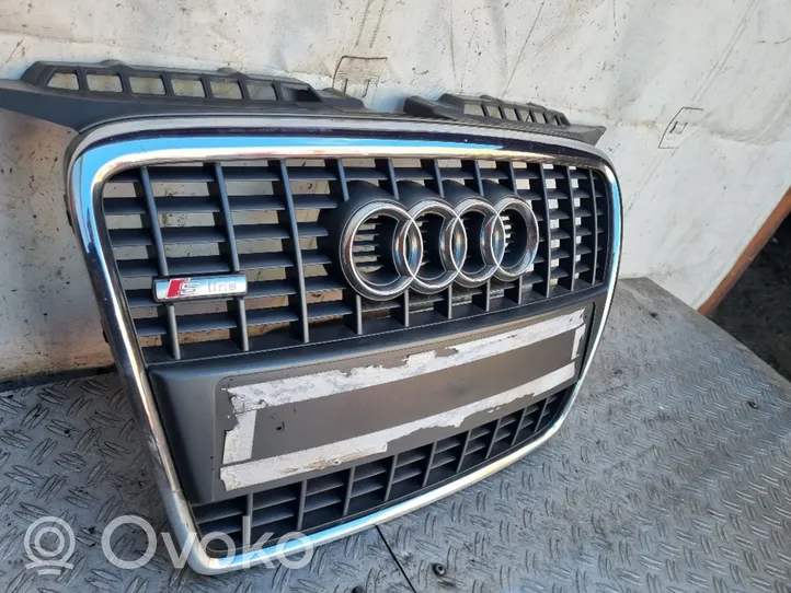 Audi A3 S3 A3 Sportback 8P Maskownica / Grill / Atrapa górna chłodnicy 8P4853651A