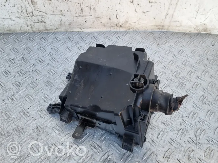 Citroen C4 SpaceTourer Boîte à fusibles 9804681980