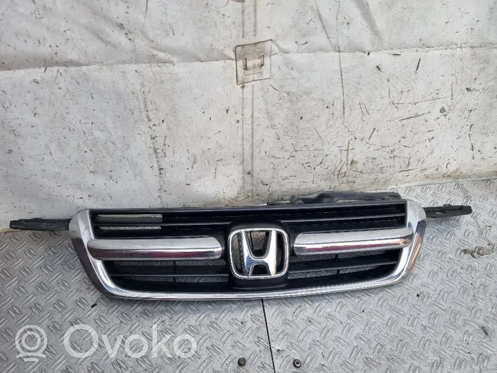 Honda CR-V Etupuskurin ylempi jäähdytinsäleikkö 