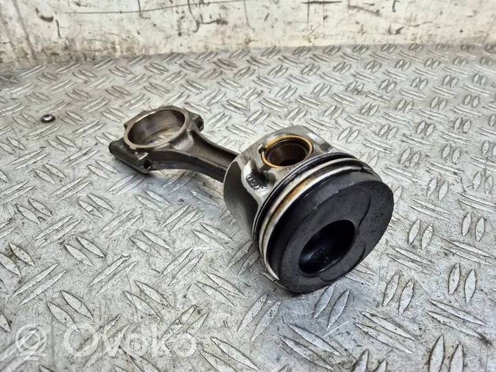 Volkswagen Caddy Piston avec bielle 0386