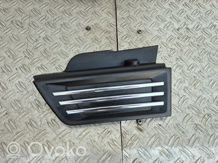 Dodge Nitro Grill / Wlot powietrza błotnika przedniego 55157165AC