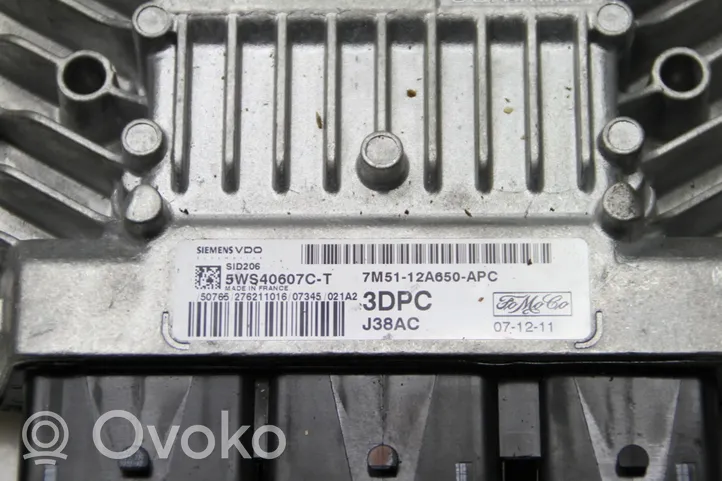 Ford Focus Dzinēja vadības bloks 7M5112A650APC