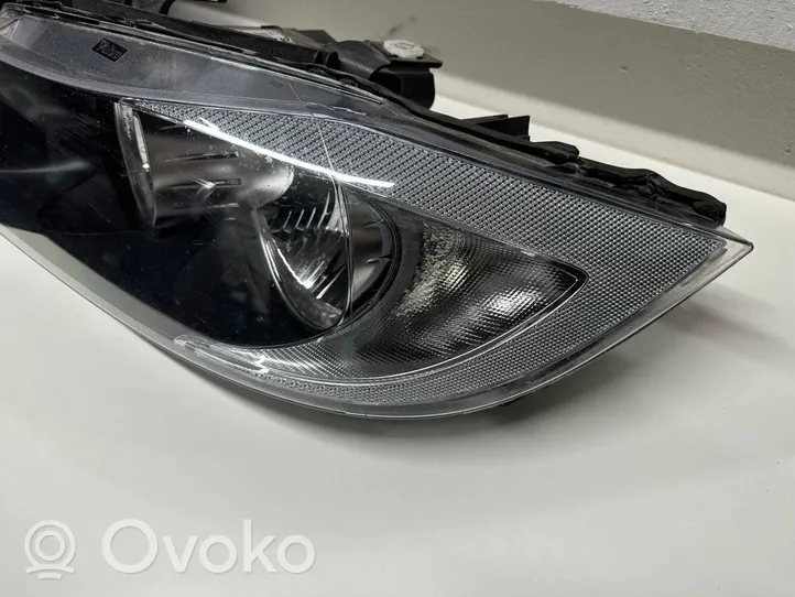 BMW 3 E90 E91 Lampa przednia 6942723