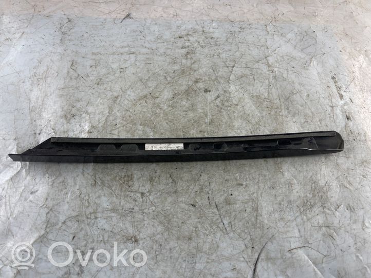 Audi A8 S8 D3 4E Rivestimento montante (C) 4E853378