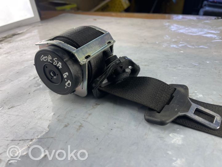 Opel Corsa D Takaistuimen turvavyö 13290256