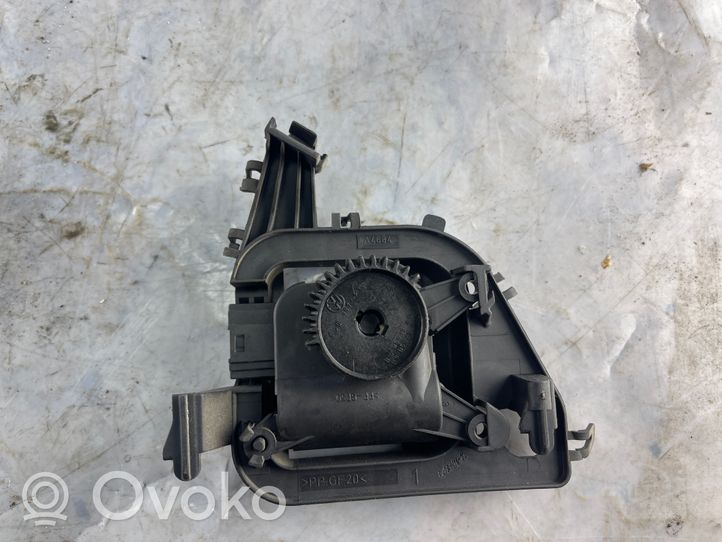 Volkswagen Polo IV 9N3 Motorino attuatore aria 6Q0820536B