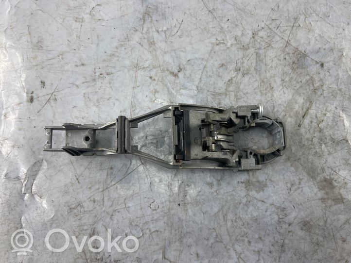 Volkswagen Polo IV 9N3 Maniglia esterna/staffa per portiera anteriore coupé 6Q0837886A