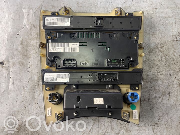 P56050128AC Jeep Grand Cherokee (WK) Climate control unit, 180.00 € RRR