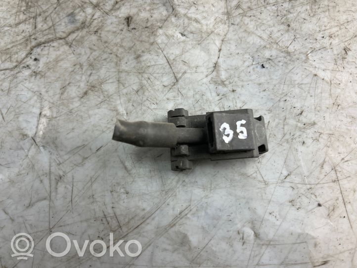 Volkswagen PASSAT B5 Windshield washer spray nozzle 3b0955985c