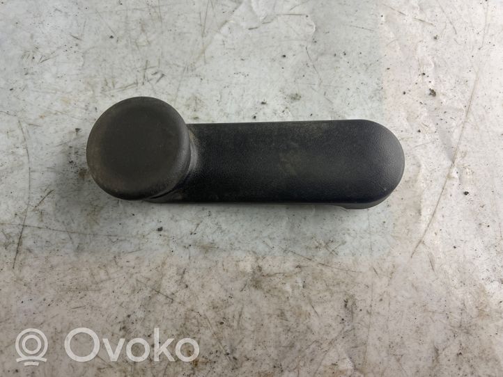 Opel Zafira A Rear door window winding handle 90247150