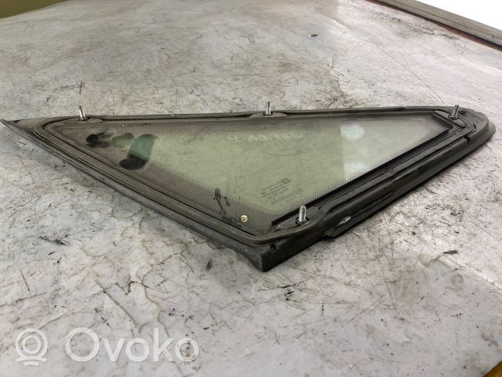 Opel Zafira A Front vent window/glass (coupe) 