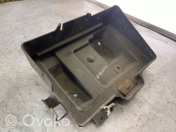 Opel Zafira A Batteriegestell 24449812