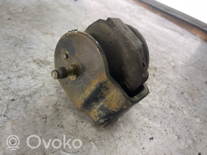 Nissan Patrol Y61 Support de moteur, coussinet 