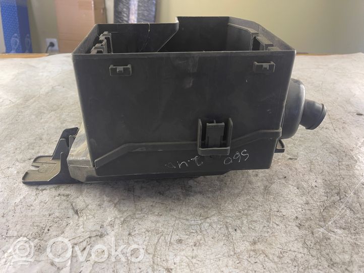 Volvo S60 Fuse box cover 9452547