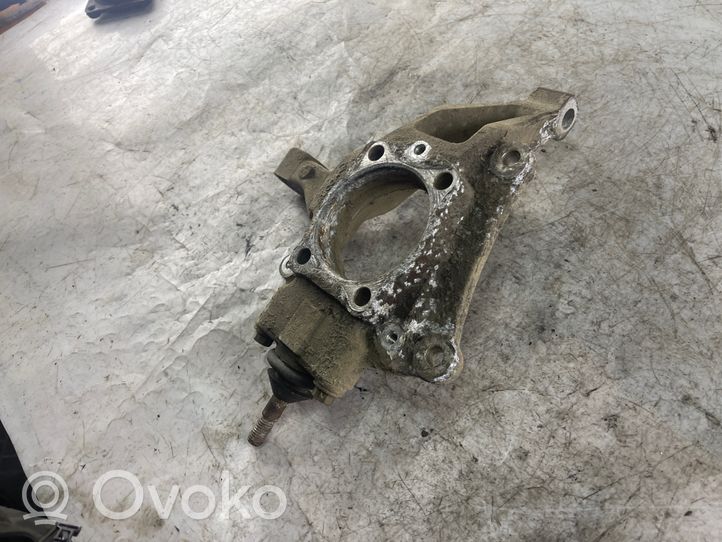 Volvo V70 Zwrotnica koła przedniego 9461944