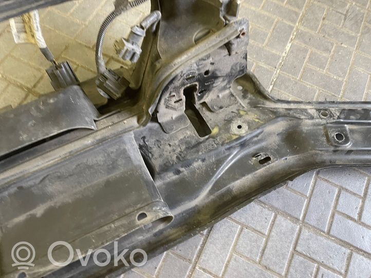 Volvo V70 Viršutinė dalis radiatorių panelės (televizoriaus) 30634680