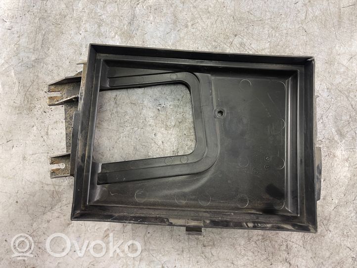 Volkswagen PASSAT B5.5 Einzelteil Verkleidung Innenraumfilter 3b1819640