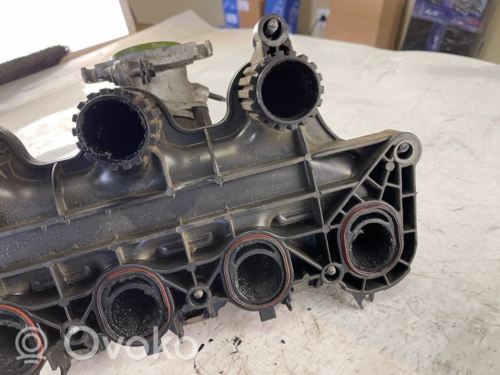 Peugeot 4007 Intake manifold 965944948