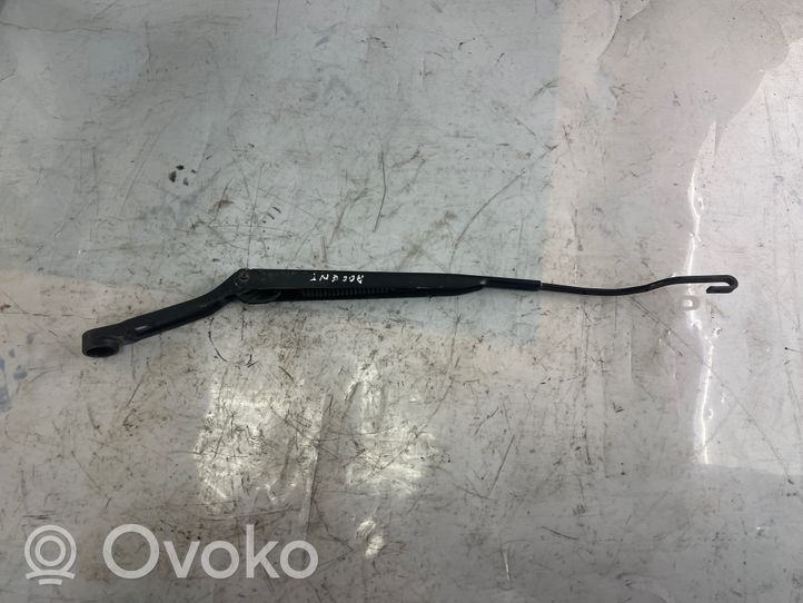 Hyundai Accent Front wiper blade arm 