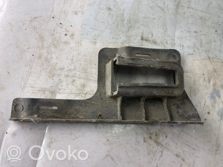 Hyundai Matrix Uchwyt / Mocowanie zderzaka tylnego 8661517000