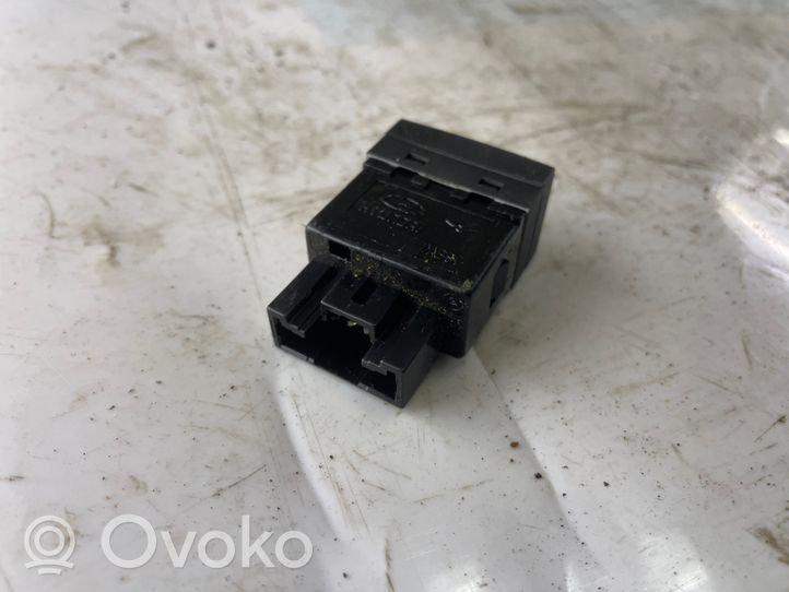 Hyundai Matrix Headlight level height control switch 9337017000