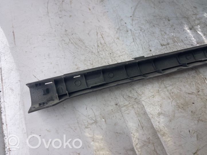 Daihatsu Sirion Отделка переднего порога (внутренняя) 67913b1010