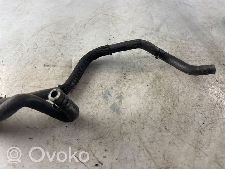 Volkswagen Touran I Tuyau de liquide de refroidissement moteur 1k0122447ad