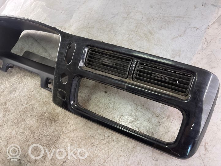 Mitsubishi Pajero Sport I Cornice cruscotto Mr550067